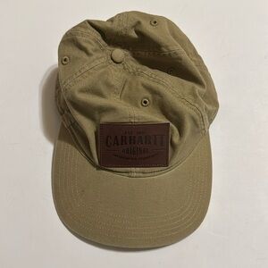 Carhartt tan fitted m/l hat- men’s sizing- unisex style.